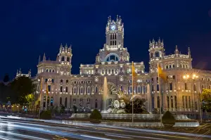 Plaza de Cibeles Palace (Palacio de Comunicaciones) at dusk, Plaza de Cibeles, Madrid