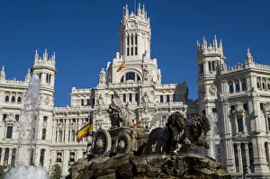 Chariot Prints: Plaza de Cibeles Palace (Palacio de Comunicaciones) and fountain, Plaza de Cibeles