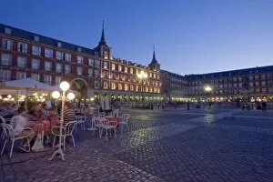 Images Dated 8th July 2007: Plaza Mayor, Madrid, Spain, Europe