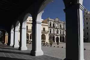 Plaza Vieja (Old Square), Havana, Cuba, West Indies, Central America