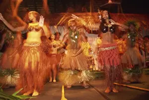 Aitutaki Prints: Polynesian style ceremonies, traditional costumes and dancing, Rarotonga (Aitutaki)