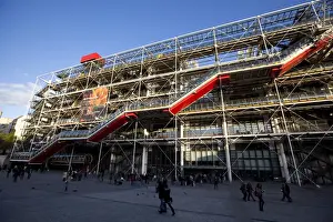 Pompidou Centre designed by Renzo Piano and Richard Rogers, housing the National Museum for Modern Art, Paris