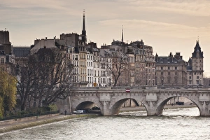 Ile De La Cite Prints: Pont Neuf and the Ile de la Cite in Paris, France, Europe