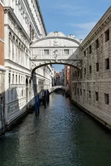 Connections Gallery: Ponte dei Sospiri (Bridge of Sighs), Venice, UNESCO World Heritage Site, Veneto, Italy, Europe