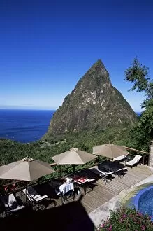 Images Dated 28th August 2008: The pool area at the Ladera resort overlooking the Pitons, St