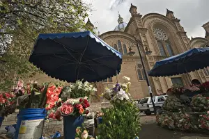 Cuenca Prints: The popular flower market and new Catedral de la Inmaculada Concepcion built in 1885