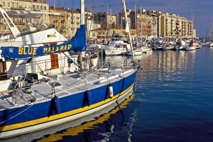 Pleasant Prints: Port, Nice, Alpes Maritimes, Cote d Azur, French Riviera, Provence