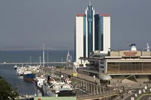 Images Dated 8th October 2009: Port, Odessa, Ukraine, Europe