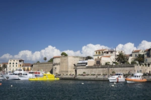 Images Dated 28th May 2009: Port and town wall, Alghero, Province Sassari, Sardinia, Italy, Mediterranean, Europe