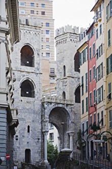 Porta dei Vacca dating from 1155, on Via del Campo, Genoa (Genova), Liguria Porta dei Vacca dating from 1155, on Via del Campo, Genoa (Genova), Liguria