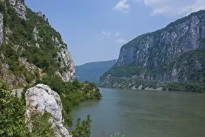 Images Dated 17th June 2008: Portille de Fier (Iron gate), River Danube, Danube Valley, Romania, Europe