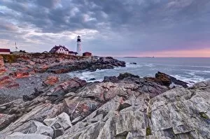 Images Dated 5th October 2010: Portland Head Lighthouse, Portland, Maine, New England, United States of America, North America