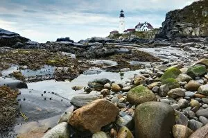 Images Dated 5th October 2010: Portland Head Lighthouse, Portland, Maine, New England, United States of America, North America