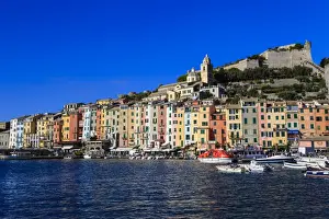 Portovenere (Porto Venere), UNESCO World Heritage Site, colourful harbourfront houses