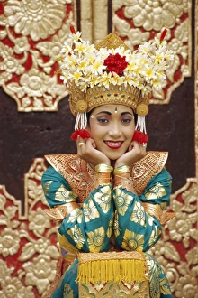 Clothes Prints: Portrait of a Legong Dancer