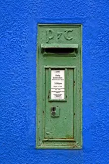 Images Dated 6th August 2006: Post box in Kenmare Town, County Kerry, Munster, Republic of Ireland, Europe