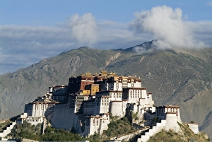 Potala Palace, former palace of the Dalai Lama, UNESCO World Heritage Site