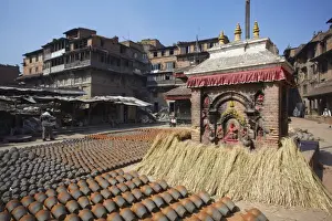 Potters Square, Bhaktapur, UNESCO World Heritage Site, Kathmandu Valley, Nepal, Asia