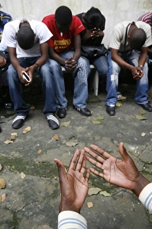 Images Dated 7th January 2007: Prayer group, Brazzaville, Congo, Africa