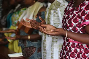 Prayer, Sunday morning Catholic Mass, Lome, Togo, West Africa, Africa