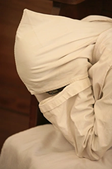 Images Dated 5th February 2007: Praying monk in Keur Moussa Benedictine abbey, Keur Moussa, Senegal, West Africa, Africa