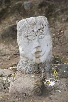 Images Dated 25th November 2007: Pre-Columbian, Mayan archaeological site of Iximche, Highlands, Guatemala