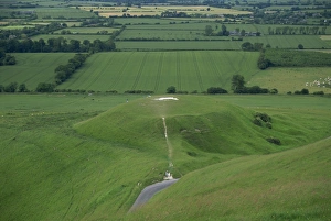 Oxfordshire Prints: Prehistoric fort, Uffington Castle, Oxfordshire, England, United Kingdom, Europe