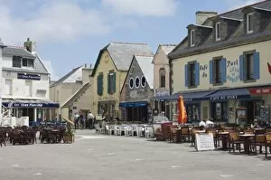 Images Dated 17th July 2007: The pretty peninsula village of Ile Tudy near Loctudy, Southern Finistere
