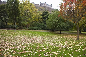 Princes Street Gardens and Edinburgh Castle, Edinburgh, Lothian, Scotland