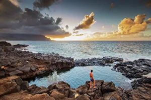 Adults Prints: Princeville, Queens Baths, Kauai Island, Hawaii, United States of America, North America