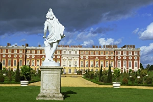 Privy Garden, Hampton Court, Surrey, England, United Kingdom, Europe