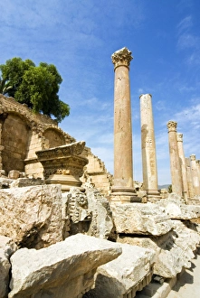 Images Dated 14th October 2007: Propilaeum, Jerash (Gerasa) a Roman Decapolis city, Jordan, Middle East