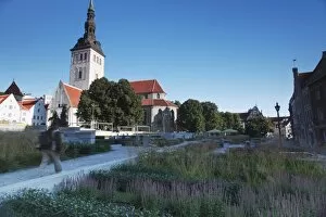 Public park in front of Niguliste Church, Tallinn, Estonia, Baltic States, Europe