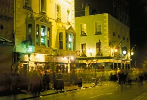Dublin Prints: Pubs on Bar Fleet Street