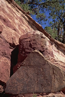 Petroglyphs Prints: Pueblo Indian Dwelling, Manitou Springs, Colorado, United States of America