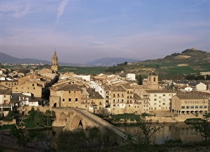 Images Dated 15th January 2000: Puente de la Reina, on Way of St
