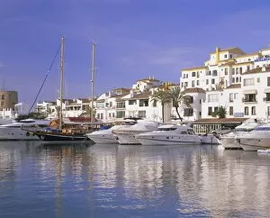 Images Dated 4th September 2008: Puerto Banus