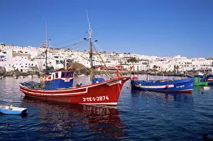 Images Dated 26th July 2008: Puerto del Carmen, Lanzarote, Canary Islands, Spain, Atlantic, Europe