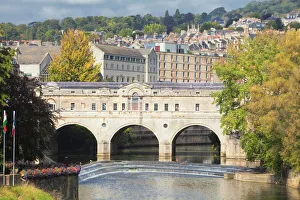 Pulteney Bridge on River Avon, Bath, UNESCO World Heritage Site, Somerset