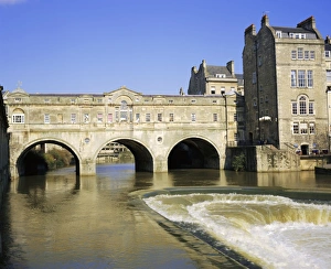 S Pilling Prints: Pulteney Bridge and weir on the River Avon, Bath, Avon, England, UK