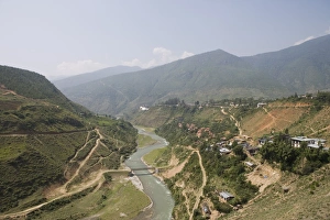 Puna Tsang river, near the village of Wangdue Phodrang, Bhutan, Asia