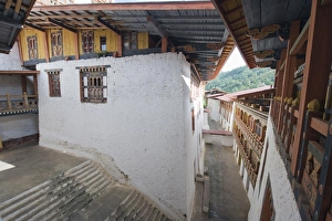 Images Dated 5th October 2009: Punakha Dzong dating from 1637, Punakha, Bhutan, Asia