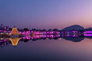 Pushkar Lake at dusk, Pushkar, Rajasthan, India, South Asia, Asia