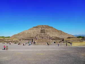 Mesoamerica Prints: Pyramid of the Sun, Teotihuacan, Mexico State, Mexico