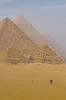 Images Dated 7th November 2009: The Pyramids of Giza, UNESCO World Heritage Site, near Cairo, Egypt, North Africa, Africa