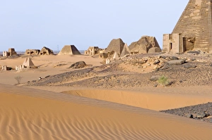 Images Dated 16th September 2005: Pyramids of Meroe, Sudan, Africa