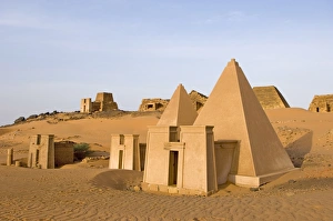 Images Dated 16th September 2005: Pyramids of Meroe, Sudan, Africa
