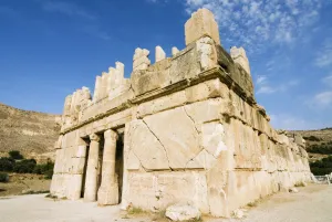 Images Dated 15th October 2007: Qasr Iraq El Amir (Qasr Al Abd) (Fortress of Servant), Wadi as Sir, Jordan, Middle East