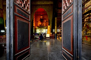 Sichuan Prints: Qingyang Gong monastery temple complex, Chengdu, Sichuan, China, Asia