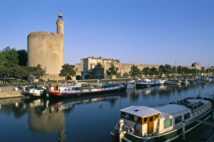 Quai des Croisades, Tower of Constance and the walls, Aigues-Mortes, Gard